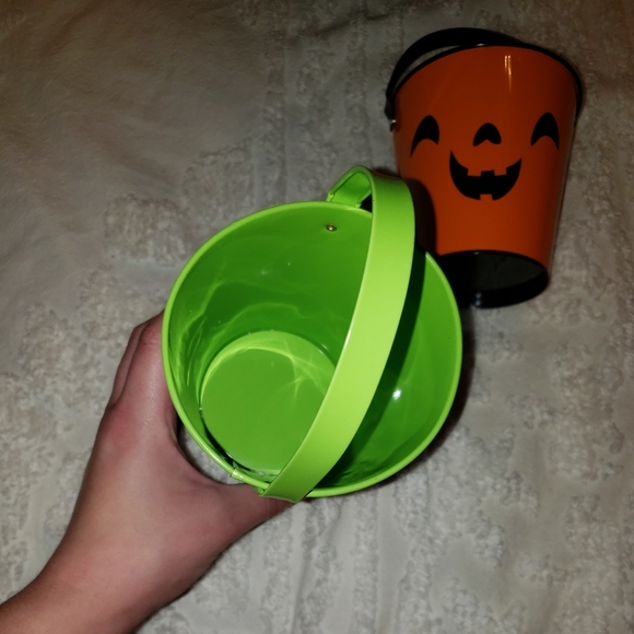2 Halloween Festive Candy Pails - Picture 12 of 12